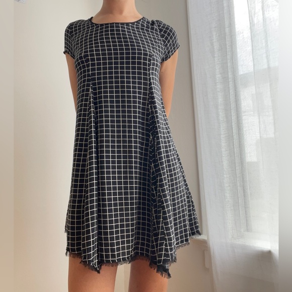 UO Silence + Noise Black & White Grid Dress - Picture 2 of 9